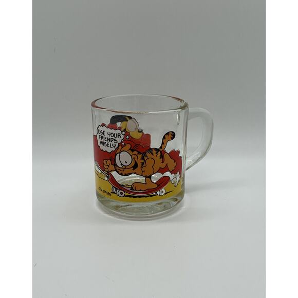 Vintage 1978 Garfield & Oddie ‘Use Your Friends Wisely’ Glass Mug Mcdonalds - Picture 1 of 8